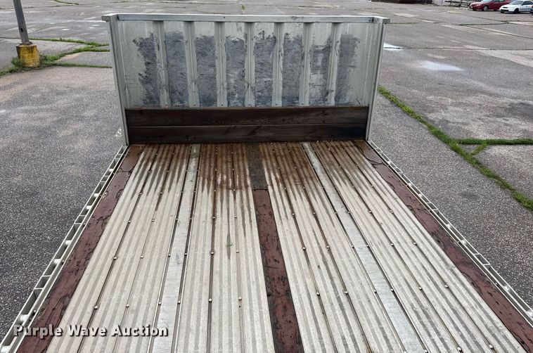 image for item DY0437 2006 Chaparral flatbed trailer