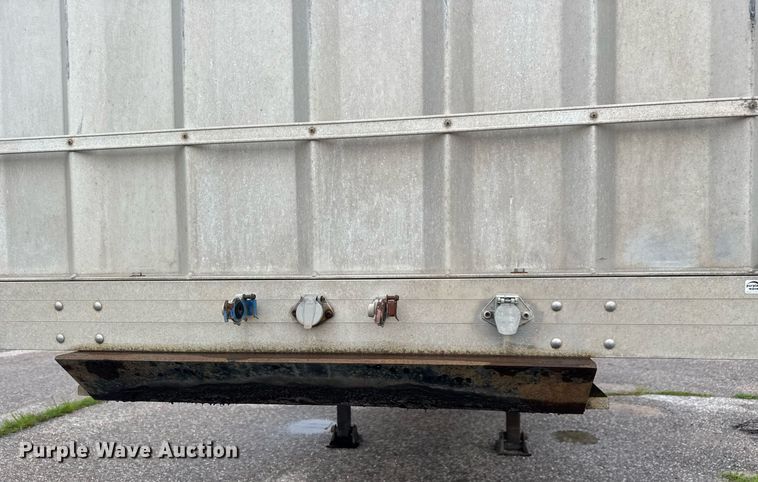 image for item DY0437 2006 Chaparral flatbed trailer
