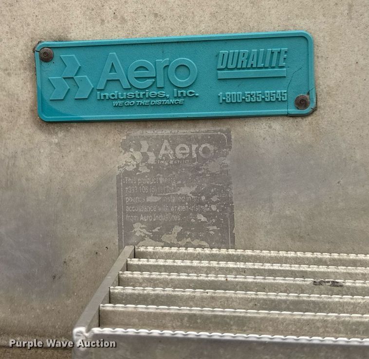 image for item DY0437 2006 Chaparral flatbed trailer