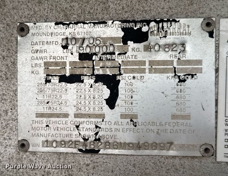 image for item DY0437 2006 Chaparral flatbed trailer