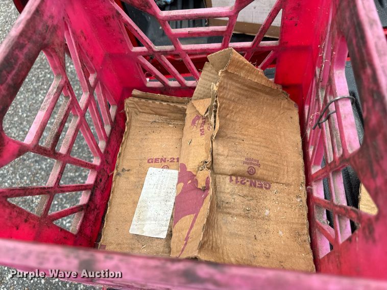 image for item DY0437 2006 Chaparral flatbed trailer