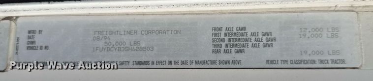 image for item DY0438 1995 Freightliner FLD120 semi truck