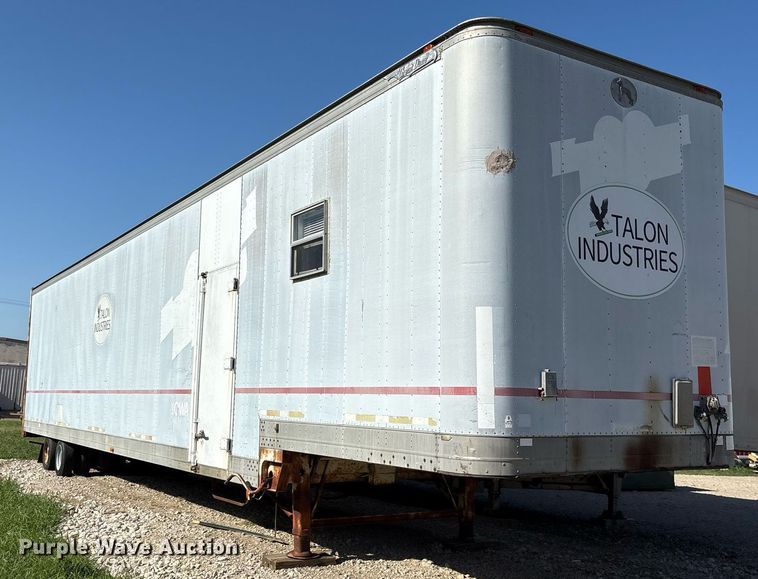 image for item DY0734 1988 Great Dane 7311TDSAL 53 dry van office trailer