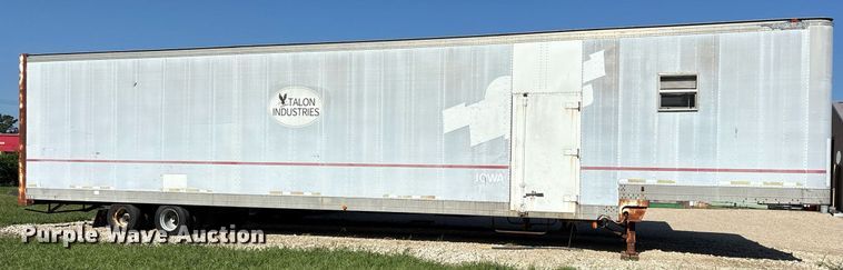 image for item DY0734 1988 Great Dane 7311TDSAL 53 dry van office trailer