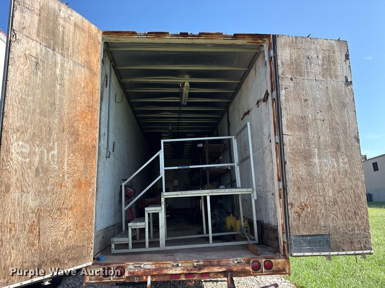 image for item DY0734 1988 Great Dane 7311TDSAL 53 dry van office trailer