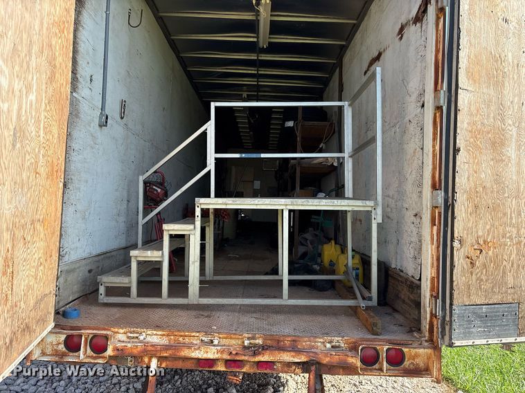 image for item DY0734 1988 Great Dane 7311TDSAL 53 dry van office trailer