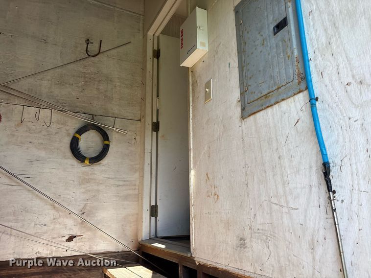 image for item DY0734 1988 Great Dane 7311TDSAL 53 dry van office trailer