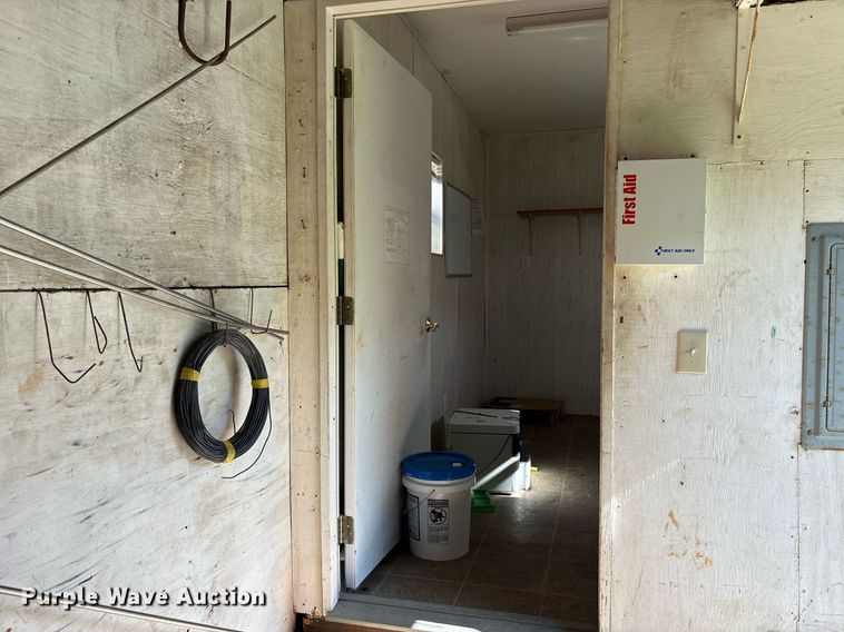 image for item DY0734 1988 Great Dane 7311TDSAL 53 dry van office trailer