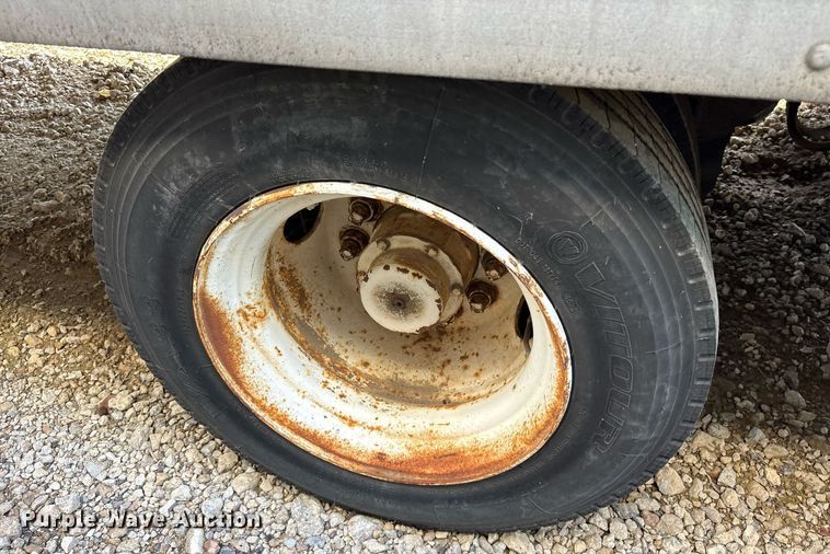 image for item DY0734 1988 Great Dane 7311TDSAL 53 dry van office trailer