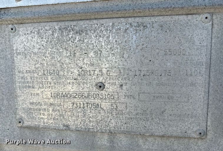 image for item DY0734 1988 Great Dane 7311TDSAL 53 dry van office trailer