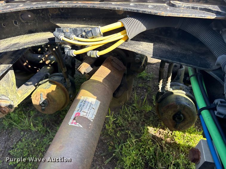 image for item DY0754 2009 Freightliner Cascadia semi truck