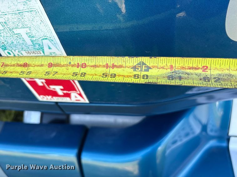 image for item DY0755 2009 Freightliner Cascadia semi truck