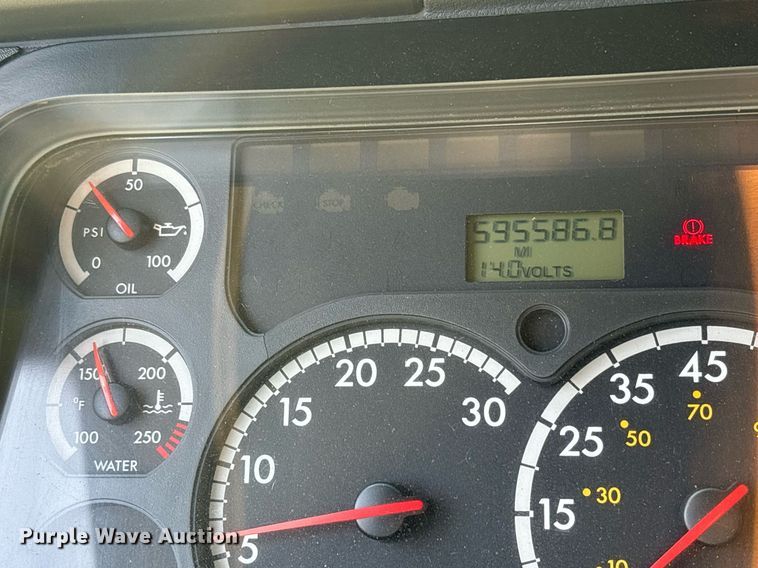 image for item DY0755 2009 Freightliner Cascadia semi truck