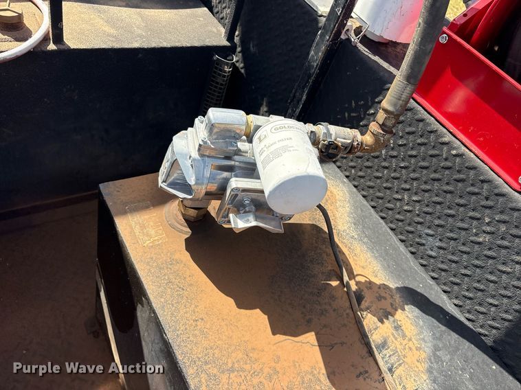 image for item DY0804 2009 Peterbilt 335 utility / service truck