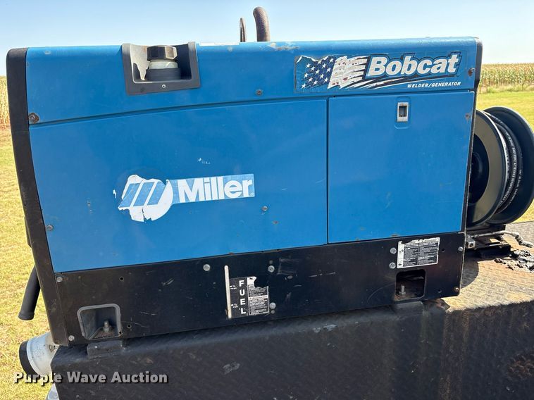 image for item DY0804 2009 Peterbilt 335 utility / service truck