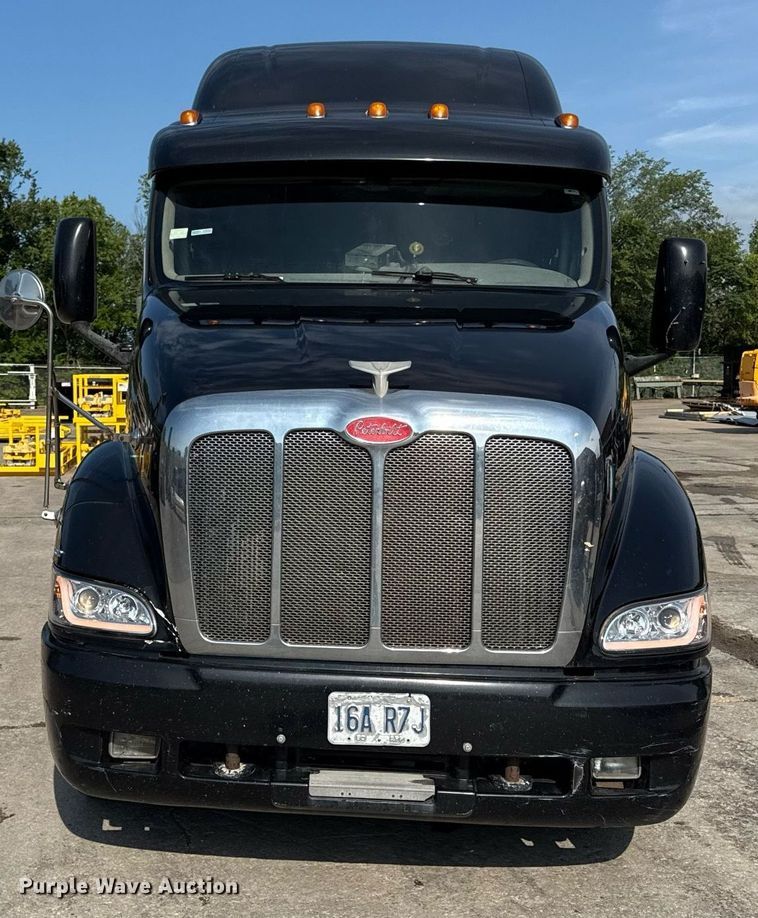 CAMIóN CAMAROTE 2004 PETERBILT