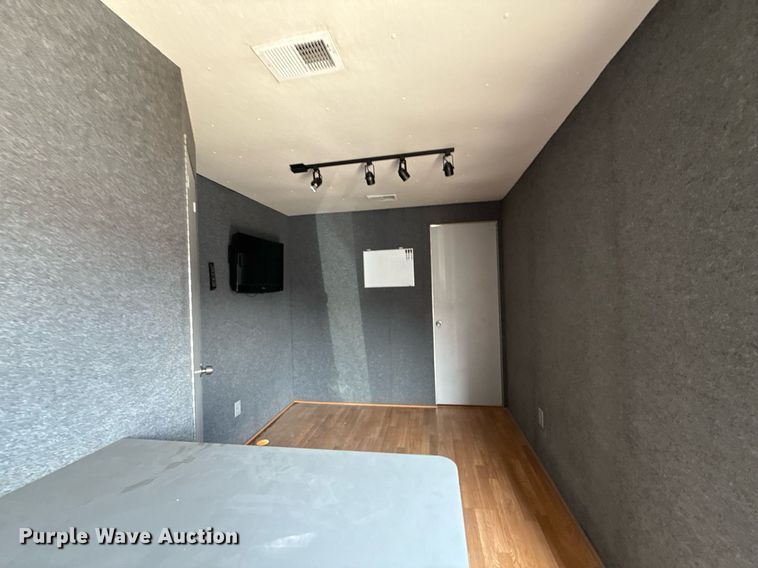 image for item DZ1487 1996 Kentucky  disaster response trailer