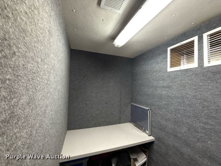 image for item DZ1487 1996 Kentucky  disaster response trailer