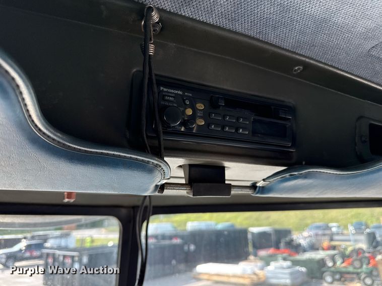 image for item DZ1488 1989 Peterbilt 377 semi truck