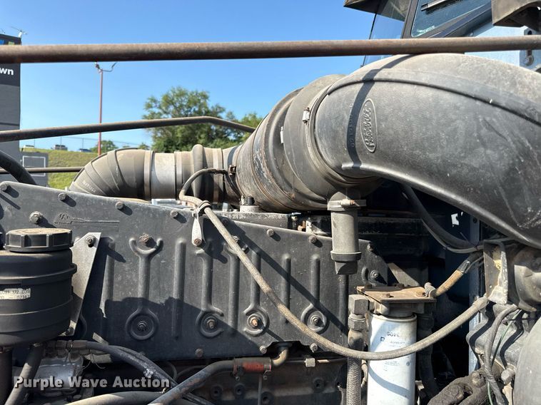 image for item DZ1488 1989 Peterbilt 377 semi truck