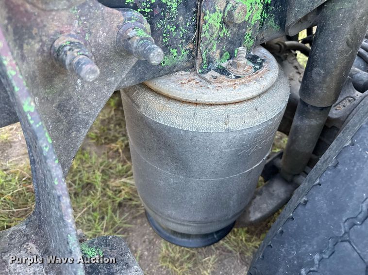 image for item DZ8628 2005 International 9400i semi truck