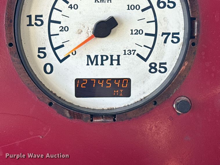 image for item DZ8628 2005 International 9400i semi truck