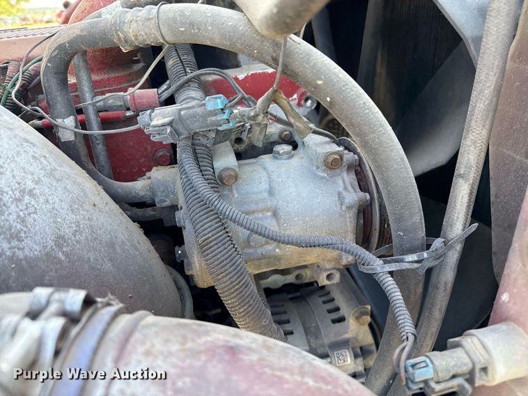 image for item DZ8628 2005 International 9400i semi truck