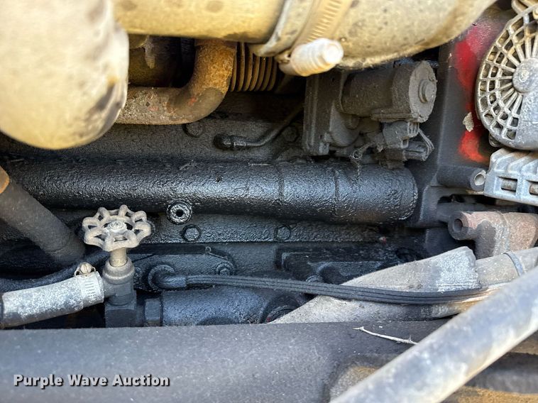 image for item DZ8628 2005 International 9400i semi truck