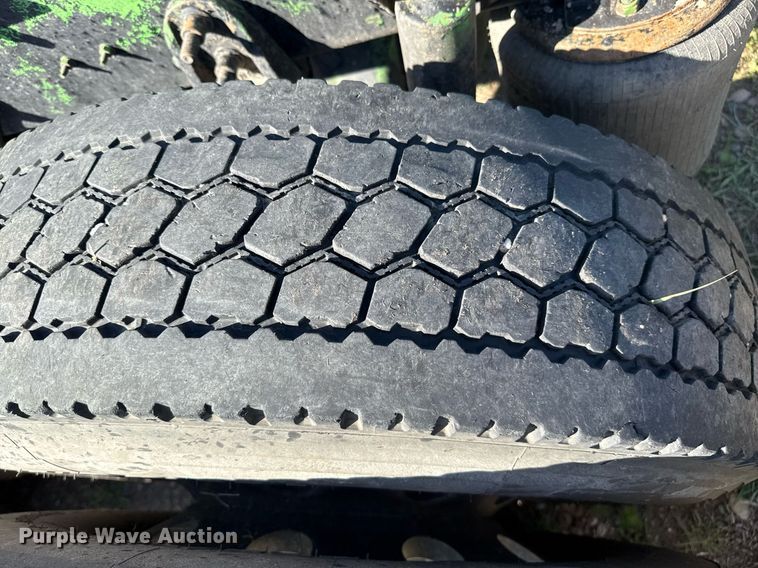 image for item DZ8628 2005 International 9400i semi truck