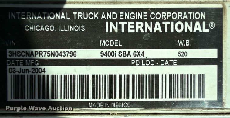 image for item DZ8628 2005 International 9400i semi truck
