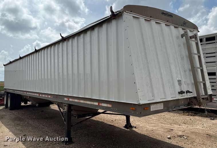 image for item DZ8747 2003 Jet grain trailer