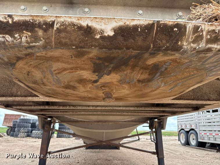 image for item DZ8747 2003 Jet grain trailer