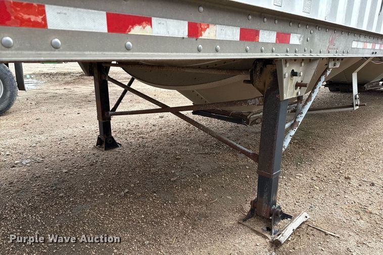 image for item DZ8747 2003 Jet grain trailer