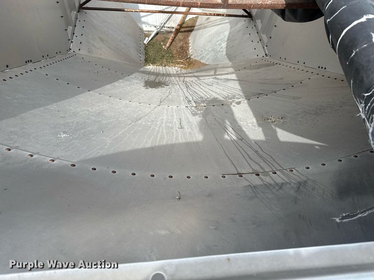 image for item DZ8747 2003 Jet grain trailer