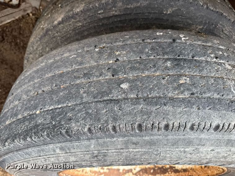 image for item DZ8747 2003 Jet grain trailer