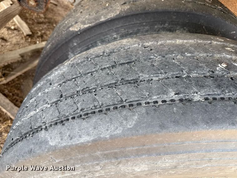 image for item DZ8747 2003 Jet grain trailer