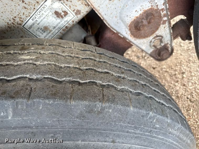 image for item DZ8748 1978 Wilson livestock trailer