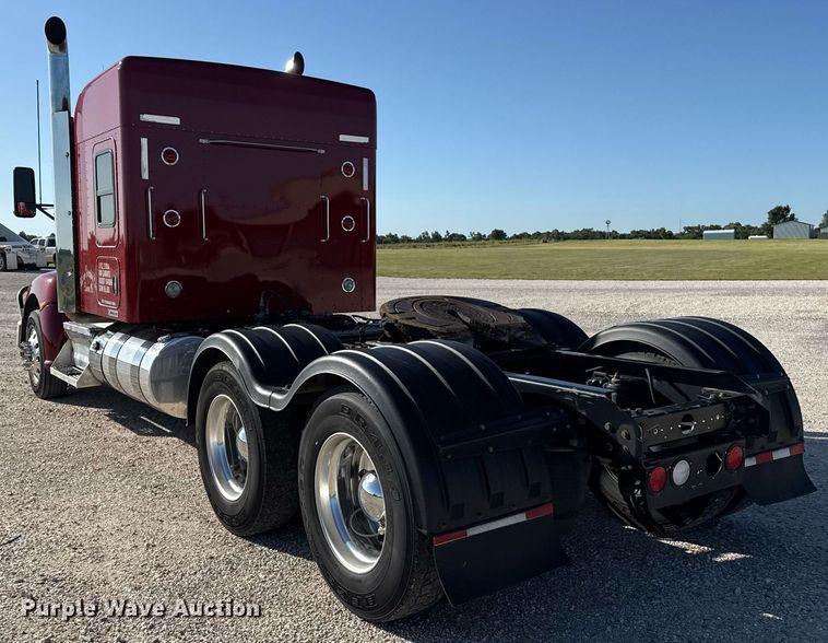image for item DZ8771 2016 Kenworth T660 semi truck