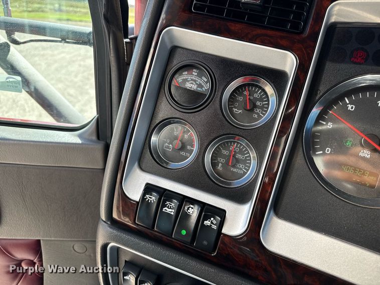 image for item DZ8771 2016 Kenworth T660 semi truck