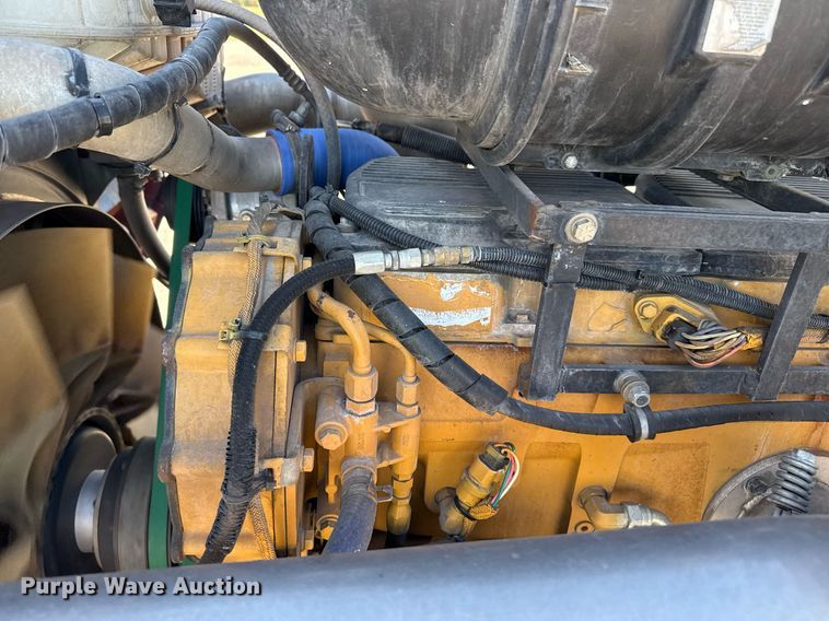 image for item DZ8771 2016 Kenworth T660 semi truck