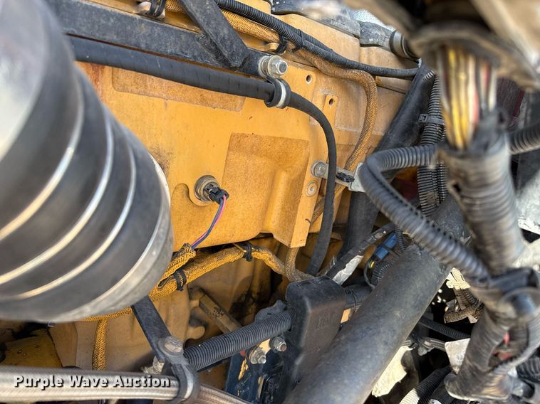 image for item DZ8771 2016 Kenworth T660 semi truck