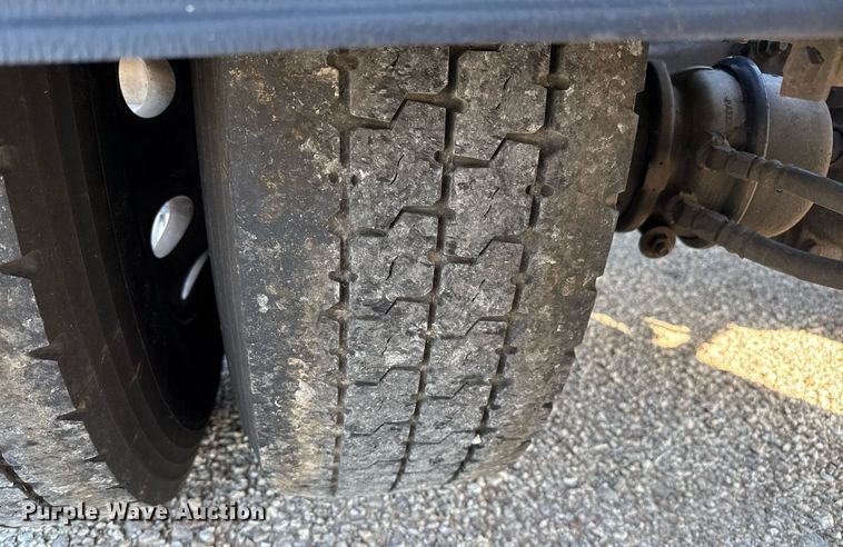 image for item DZ8771 2016 Kenworth T660 semi truck