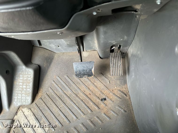 image for item EB2797 2010 International Prostar truck cab and chassis