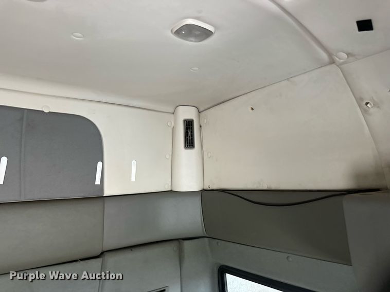 image for item EB2797 2010 International Prostar truck cab and chassis