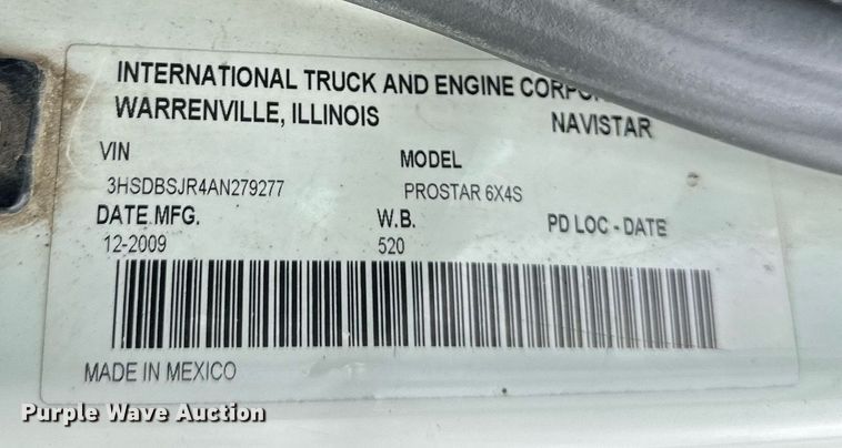 image for item EB2797 2010 International Prostar truck cab and chassis