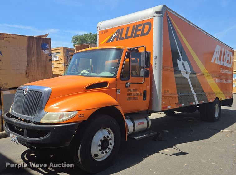 image for item EC0979 2012 International 4300  box truck