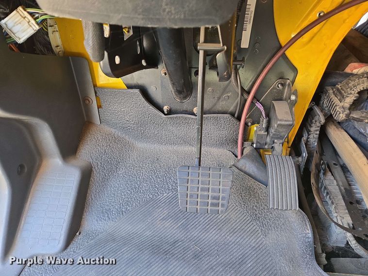 image for item EC0979 2012 International 4300  box truck