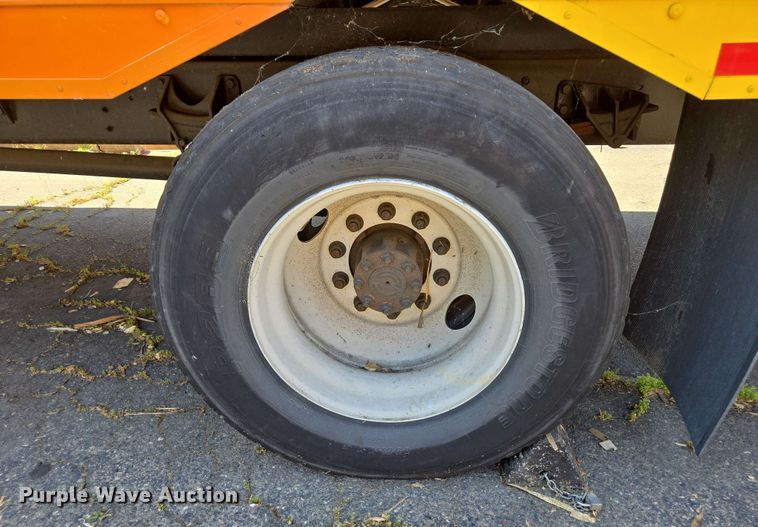 image for item EC0979 2012 International 4300  box truck