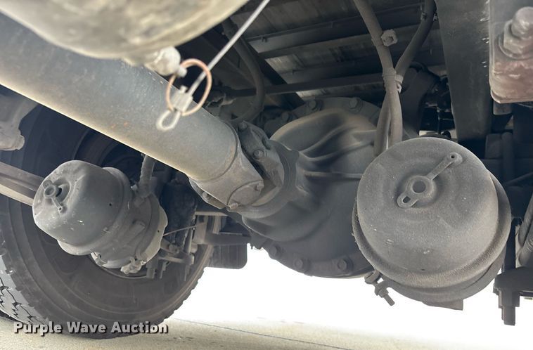 image for item EC1081 2013 Freightliner M2 box truck