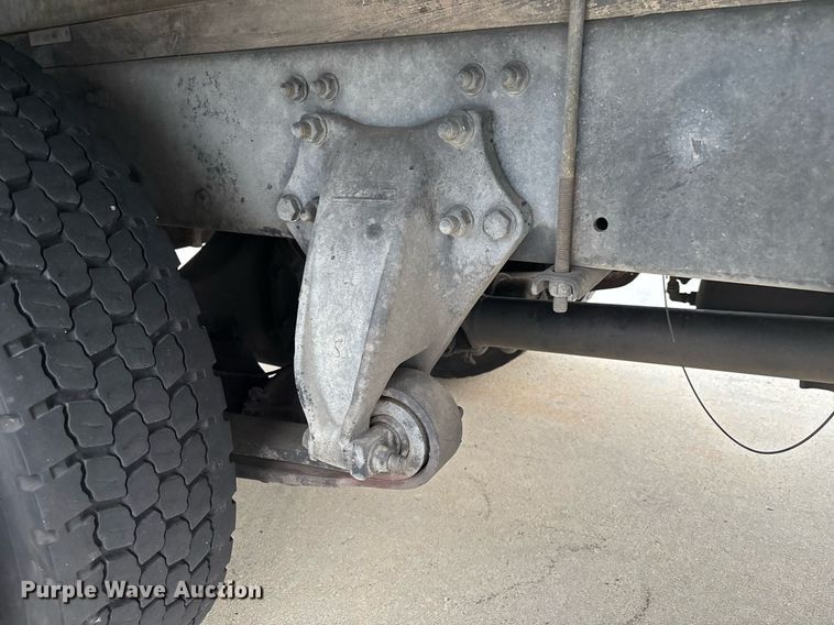 image for item EC1081 2013 Freightliner M2 box truck